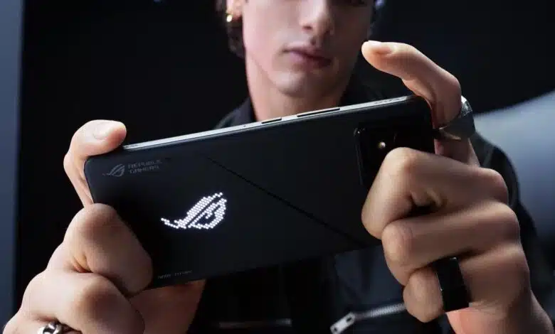 Celular Asus ROG Phone 8 chega ao Brasil com preço de PC gamer; veja detalhes