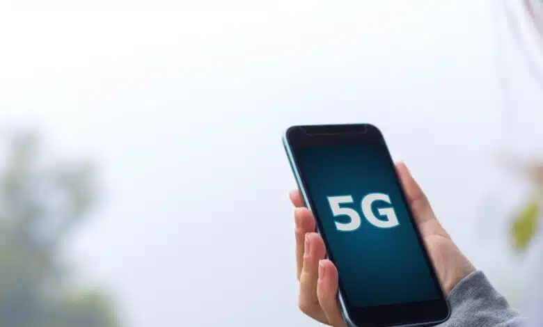 Falhas permite que hackers espionem celulares pelo 5G, alerta estudo