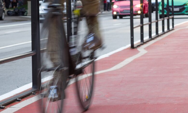 Ir de bike para o escritório já é uma realidade, mas não depende apenas do funcionário