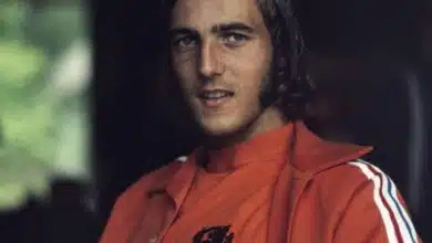 Morre o ex-jogador Neeskens, estrela do futebol to...