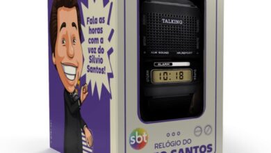 Relógio que fala as horas com a voz do Sílvio Santos é relançado após 21 anos