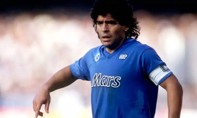 Cabelo de Maradona é avaliado em fortuna para leilão